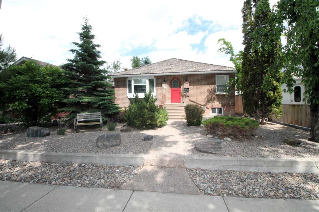 819 9 Avenue S, A2322071, Alberta,