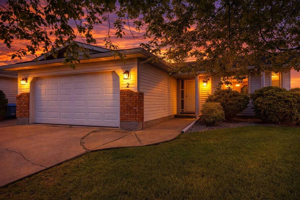 Main View of 32 Dawson Street , Deer Park Village, Red Deer, Alberta, T4R 1V9