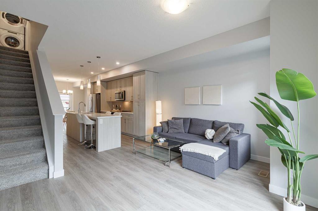 Fourth View of 930 Sage Hill Grove NW, Sage Hill, Calgary, Alberta, T3R2A2