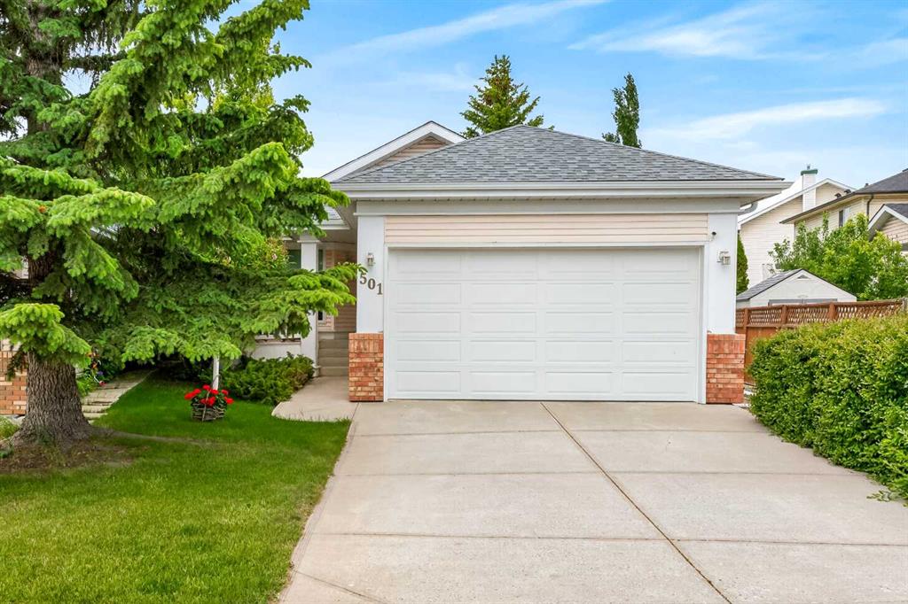 Second View of 501 Coral Keys Villas NE, Coral Springs, Calgary, Alberta, T3J3L8