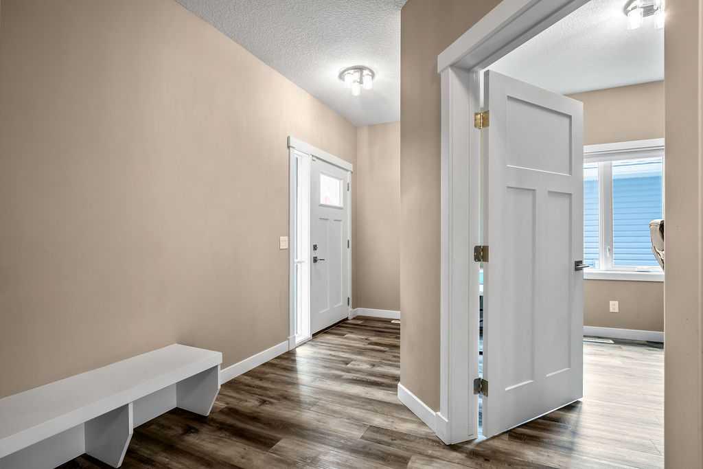 Fourth View of 1918 High Park Circle NW, Highwood Village, High River, Alberta, T1V 0E7
