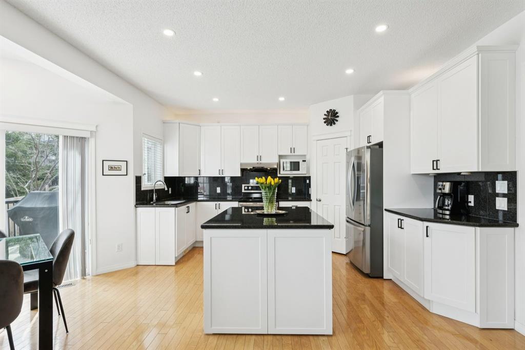 Fourth View of 42 Cresthaven Way SW, Crestmont, Calgary, Alberta, T3B 5X8