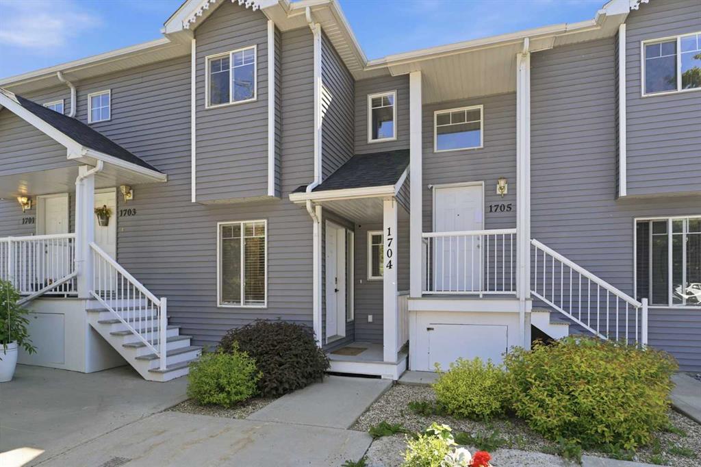 Second View of 1704, 5220 50A Avenue , Downtown, Sylvan Lake, Alberta, T4S1E5
