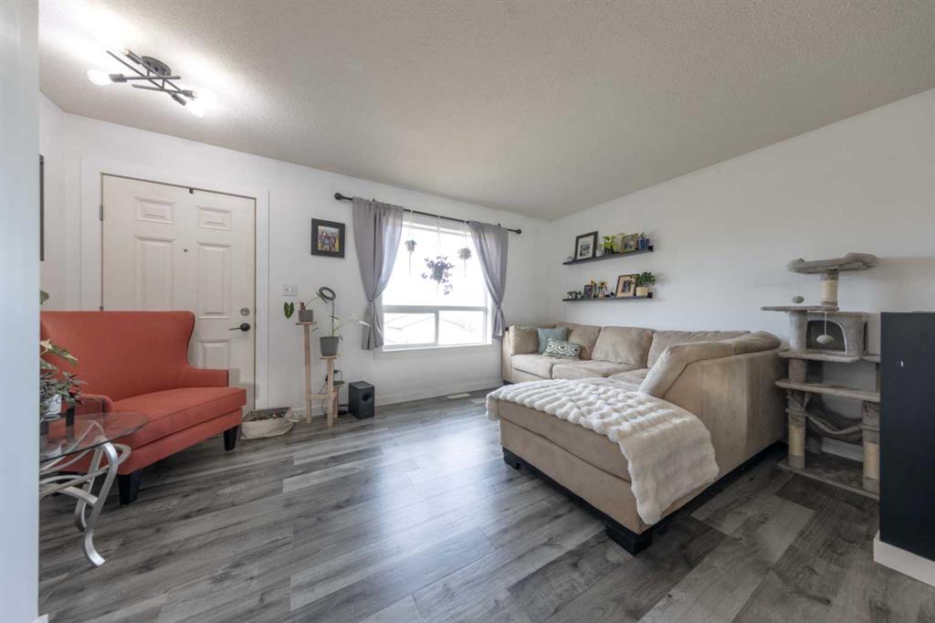 Fourth View of 307 7 Avenue , NONE, Paradise Hill, Saskatchewan, S0M2G0