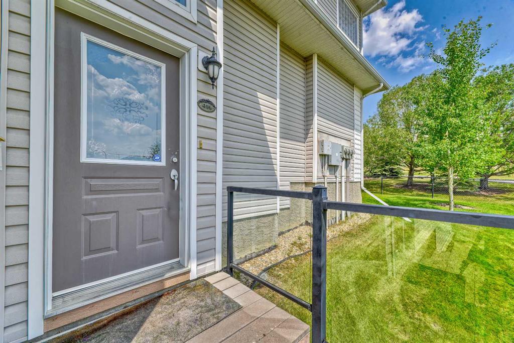 Fifth View of 406 Rocky Vista Gardens NW, Rocky Ridge, Calgary, Alberta, T3G 5V1
