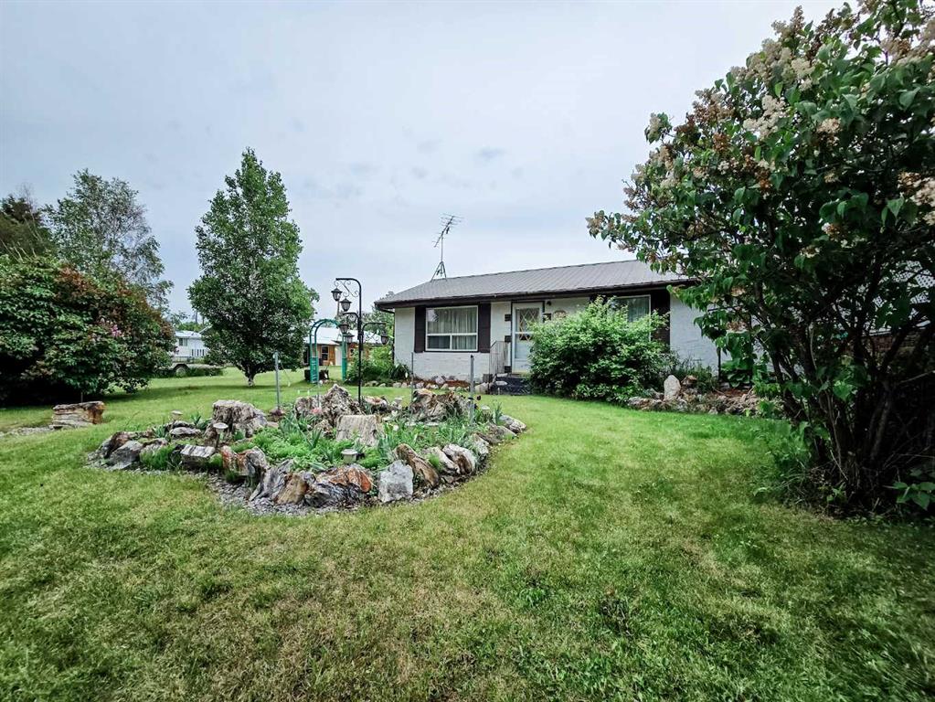 Third View of 5013 51 Street , NONE, Peers, Alberta, T0E 1W0