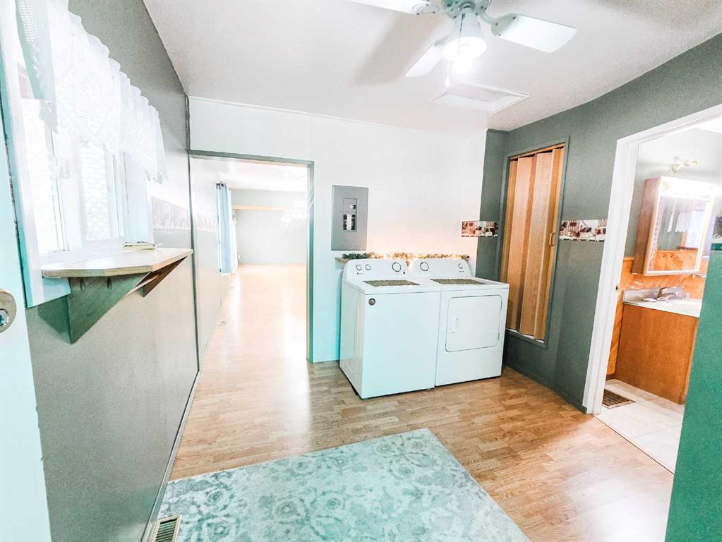 Fifth View of 5013 51 Street , NONE, Peers, Alberta, T0E 1W0