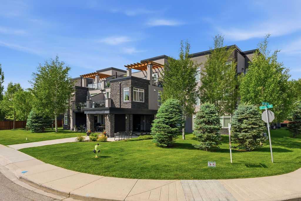 Third View of 208, 15207 1 Street SE, Midnapore, Calgary, Alberta, T2X 2A2