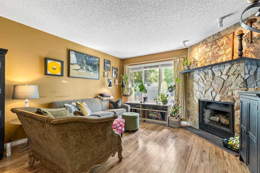 Fourth View of 116 Sunbank Way SE, Sundance, Calgary, Alberta, T2X 2B6
