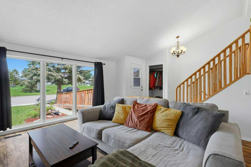 Fourth View of 28 Larne Place , Park Place, Penhold, Alberta, T0M 1R0