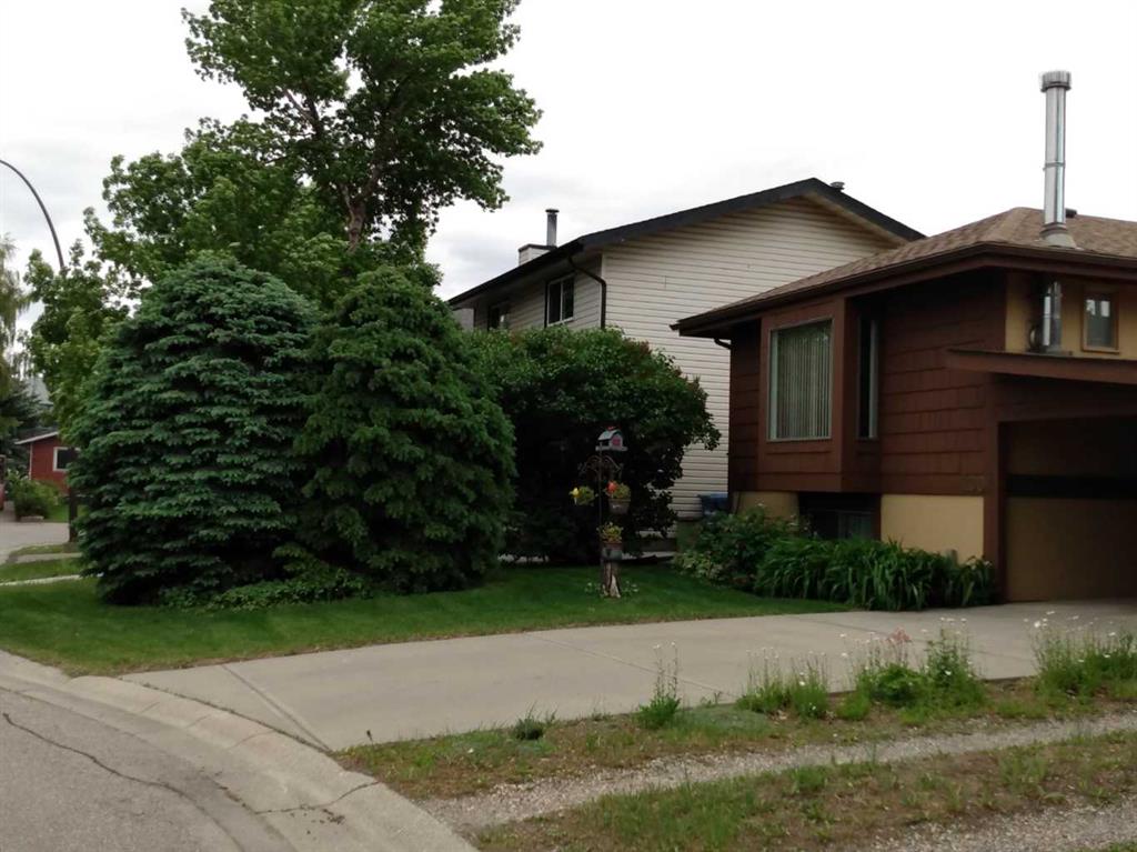 Third View of 100 Doverglen Crescent SE, Dover, Calgary, Alberta, T2B 2P6