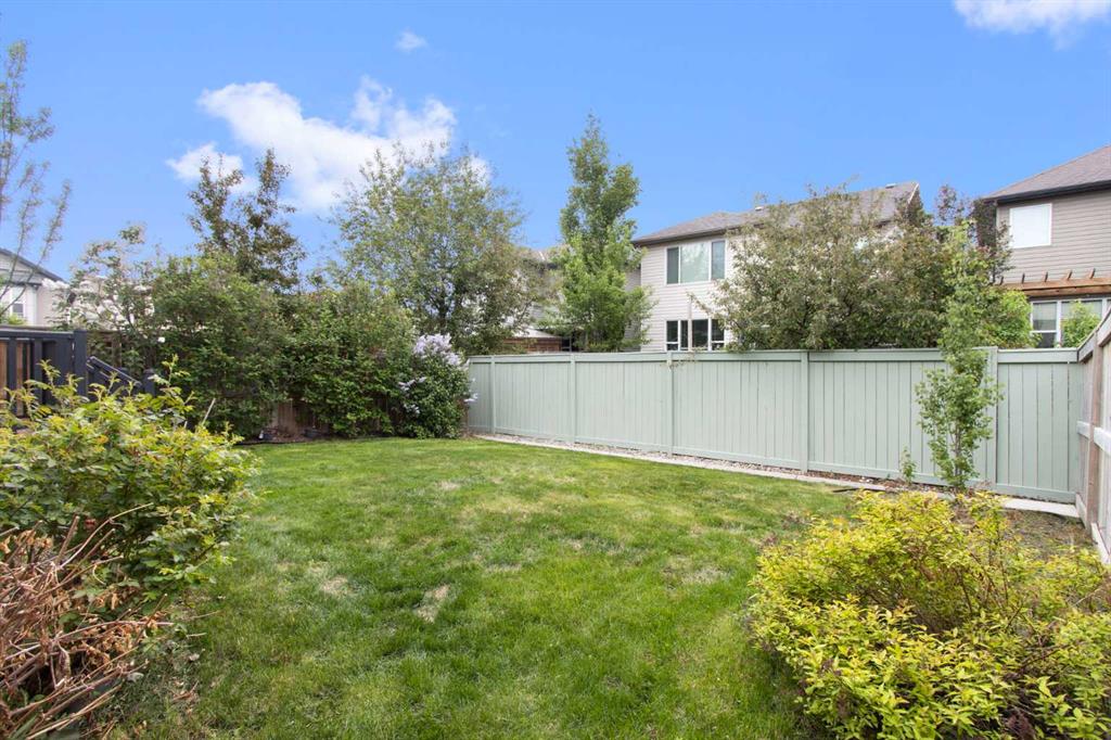 Third View of 116 Brightoncrest Manor SE, New Brighton, Calgary, Alberta, T2Z 1A3