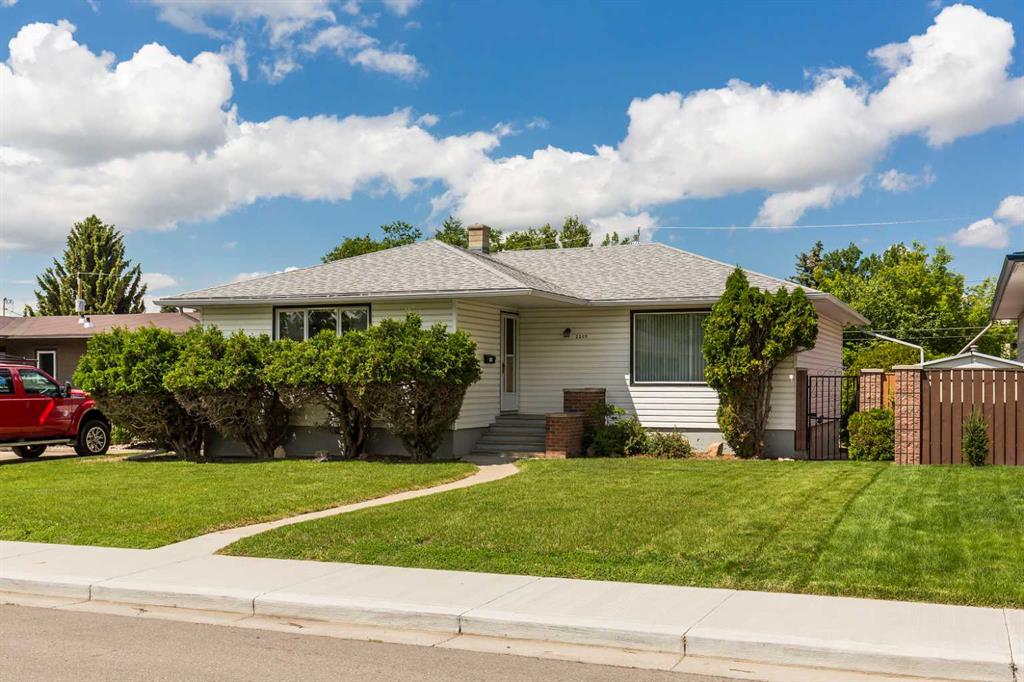 2209 8A Avenue S, A2322458, Alberta,