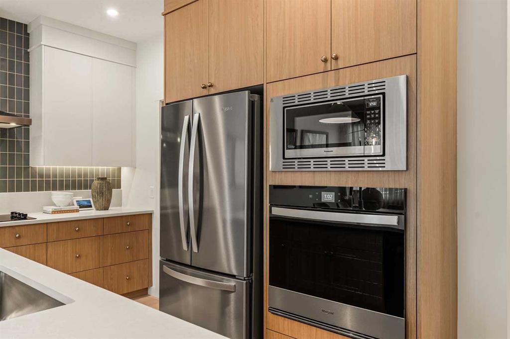 Fifth View of 148 Lucas Green NW, Livingston, Calgary, Alberta, T3P 2X9
