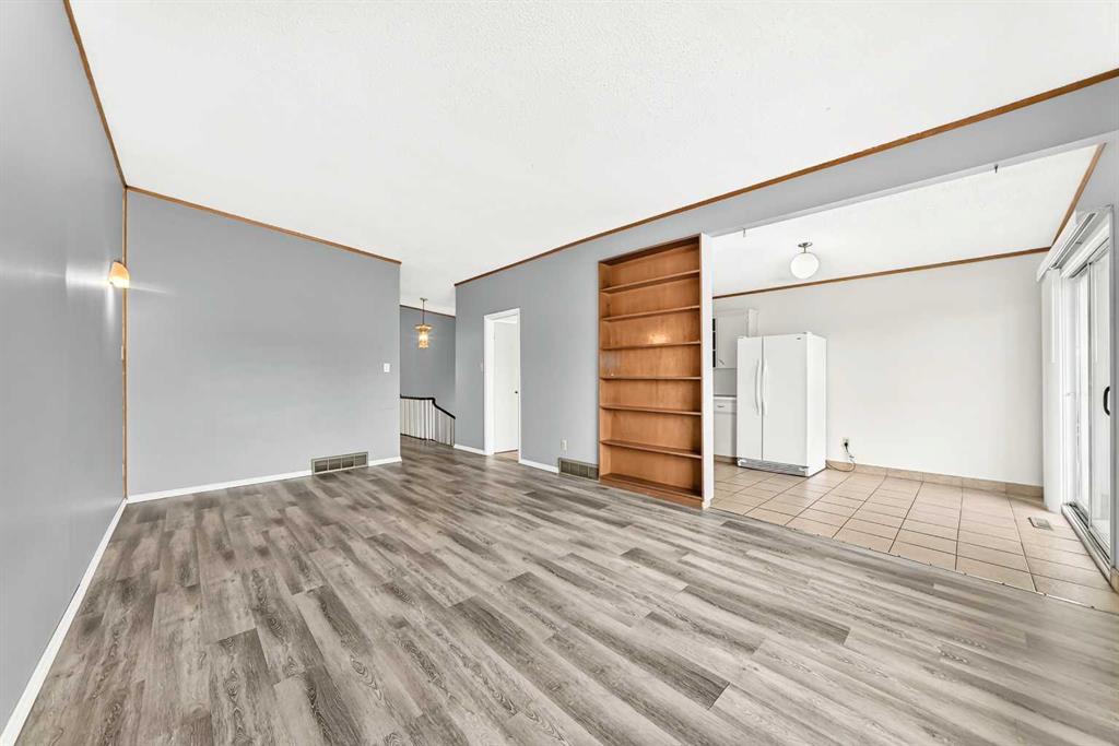 Fifth View of 6329 Centre Street NW, Thorncliffe, Calgary, Alberta, T2K0V3