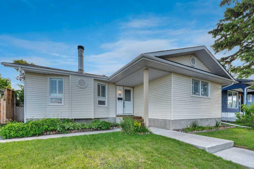 23 Penworth Crescent SE, A2322642, Alberta,