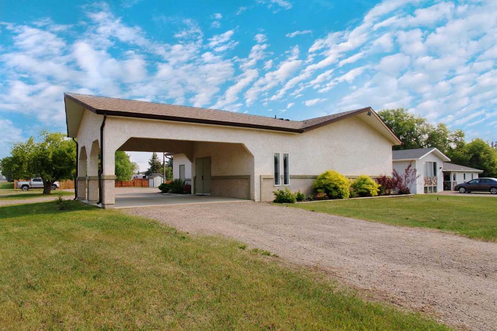 118 4 Avenue W, A2322672, Saskatchewan,