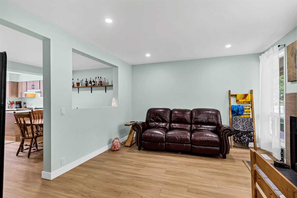 Third View of 2187 Woodview Drive SW, Woodlands, Calgary, Alberta, T2W 3N8