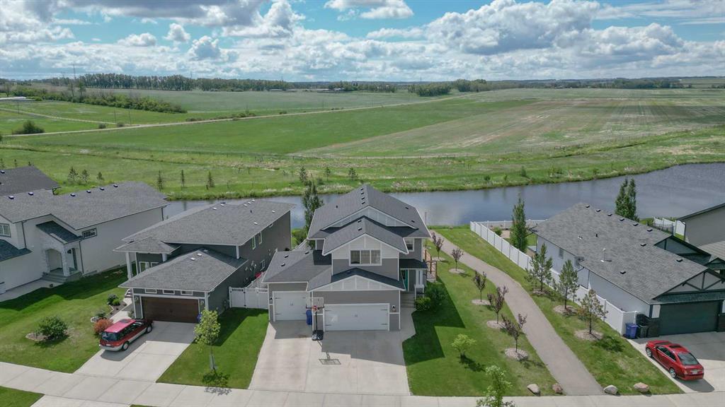 Fifth View of 611 Robinson Avenue , Palisades, Penhold, Alberta, T0M 1R0
