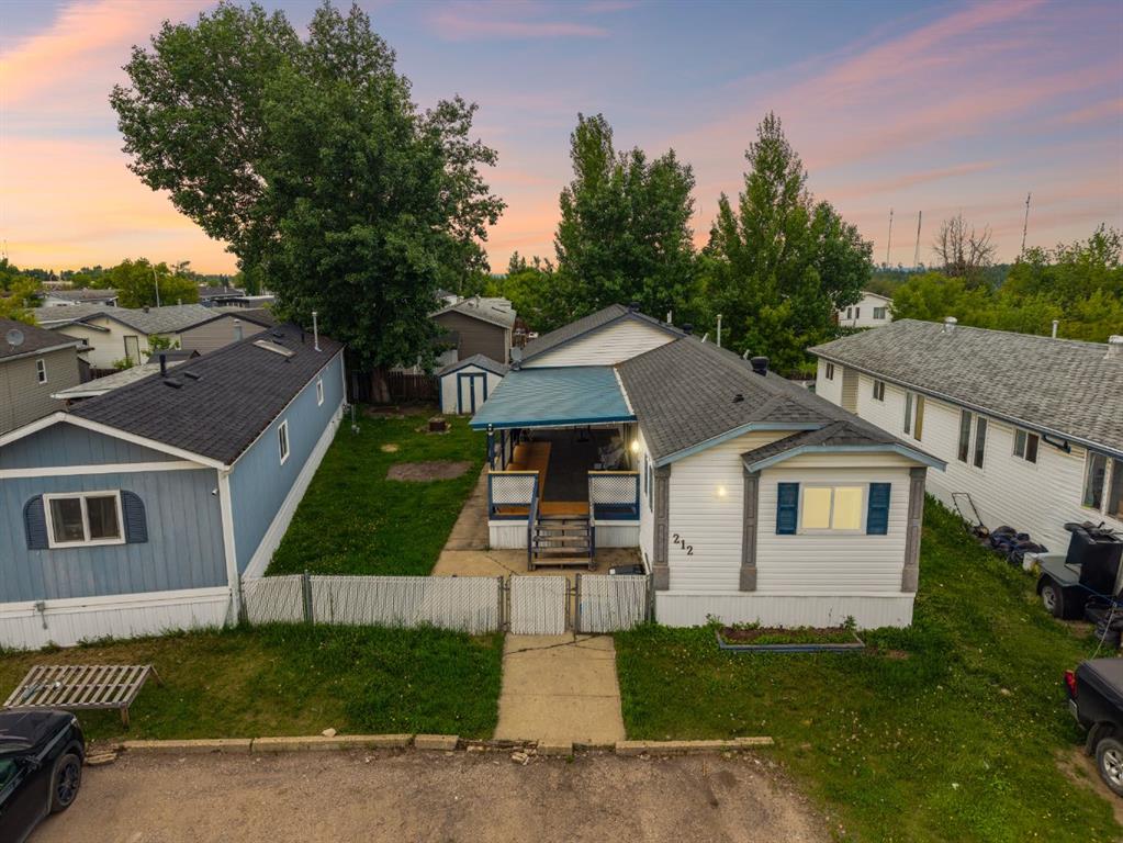 212 Greenwich Lane , A2322807, Alberta,