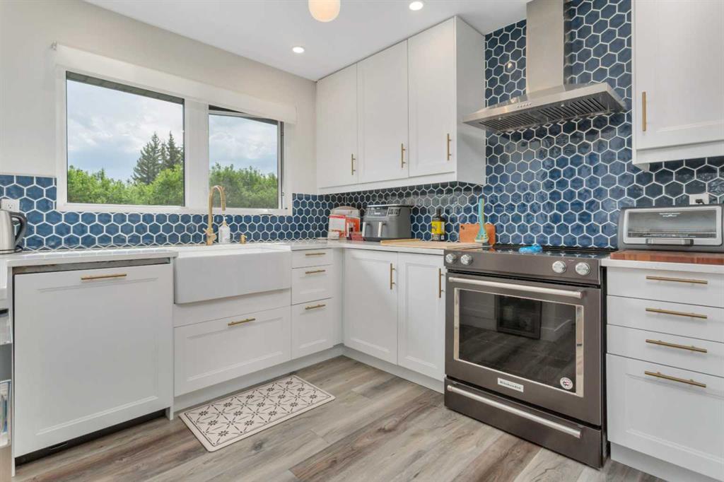 Fourth View of 31 Macfarlane Avenue , Morrisroe, Red Deer, Alberta, T4N 5S9