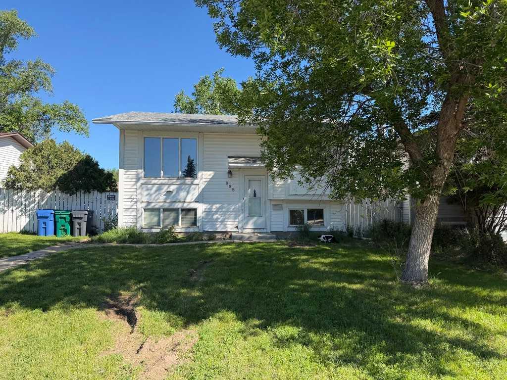 898 Red Crow Boulevard W, A2322825, Alberta,