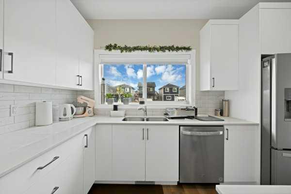 Fourth View of 241 Midgrove Mews SW, Midtown, Airdrie, Alberta, T4B 5K8