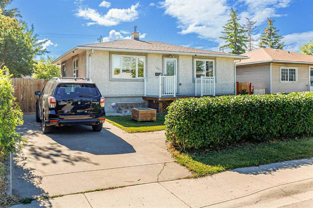 Fourth View of 1831 43 Street SE, Forest Lawn, Calgary, Alberta, T2B 1H1