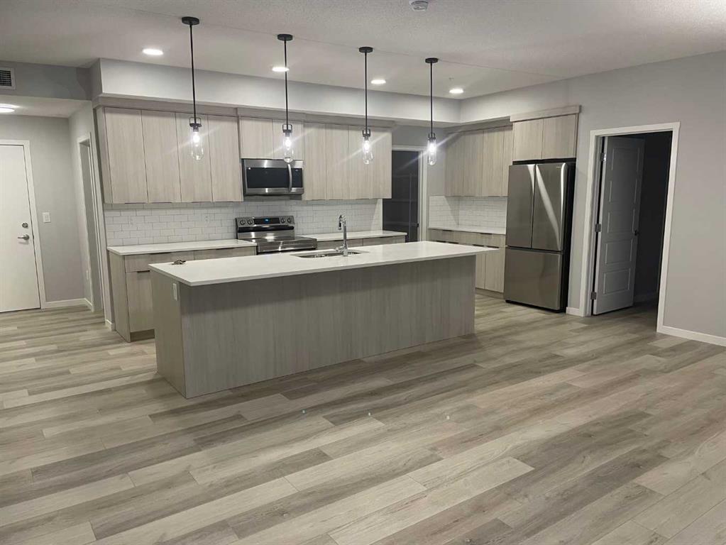 210, 40 Carrington Plaza NW, A2322898, Alberta,
