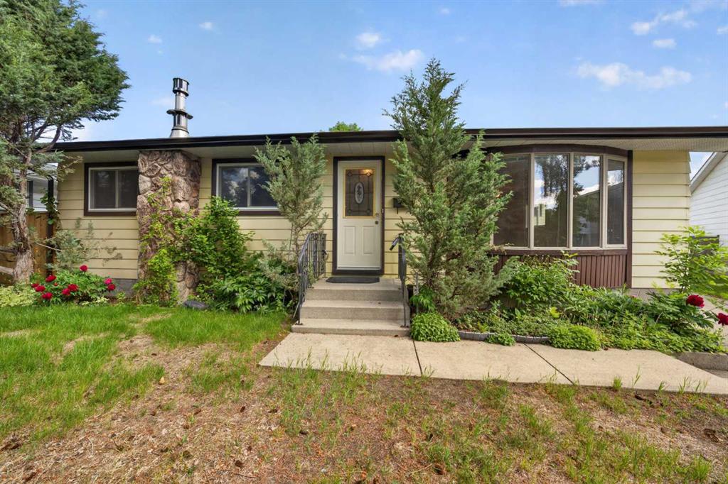 Third View of 135 Huntcroft Way NE, Huntington Hills, Calgary, Alberta, T2K 4E4