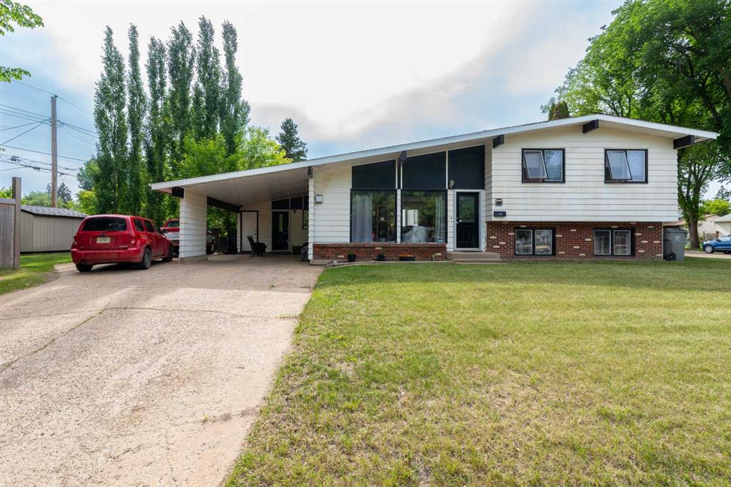 Second View of 4801 40 Street , Larsen Grove, Lloydminster, Saskatchewan, S9V0C3
