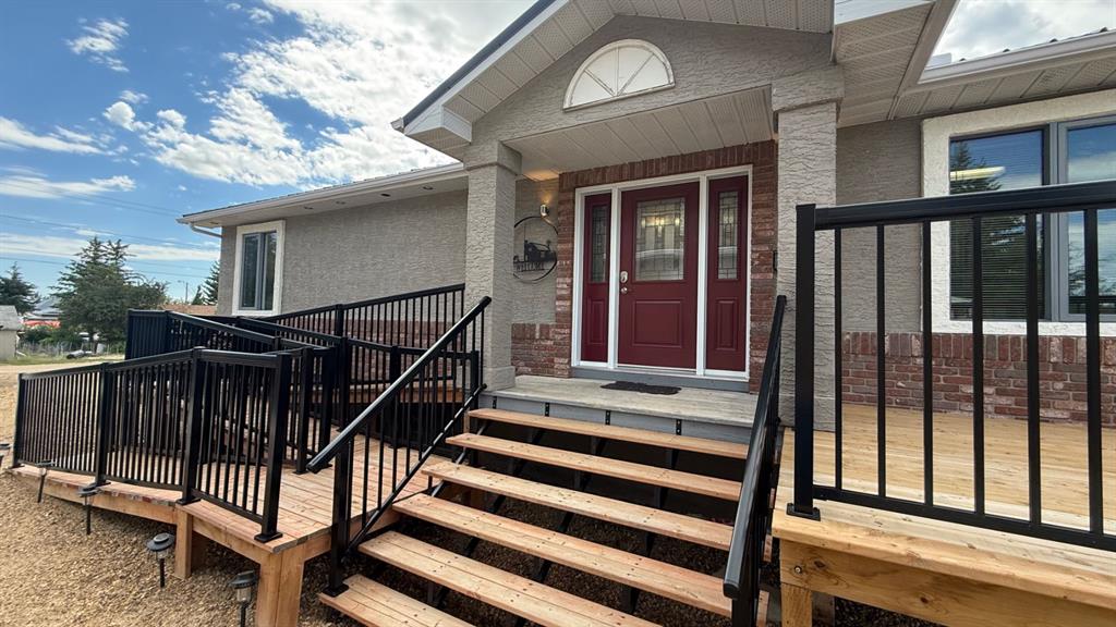 Fourth View of 307 4th Avenue  , Hanna, Hanna, Alberta, T0J1P0
