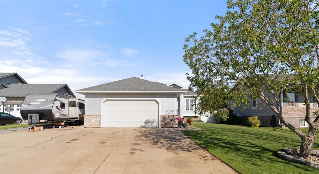 313 Hanson Street , A2323011, Alberta,