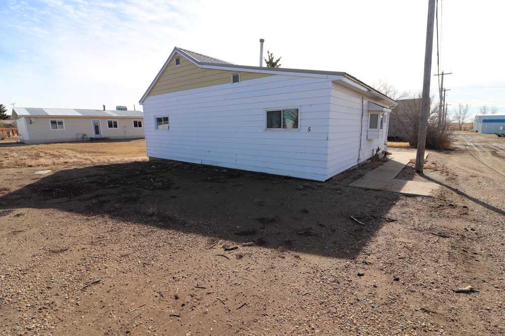 5 1st Avenue E, A2323074, Alberta,