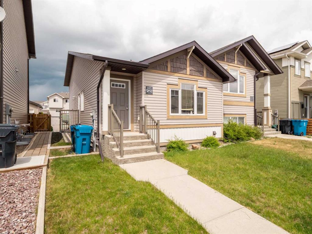 Third View of 825 Silkstone Close W, Copperwood, Lethbridge, Alberta, T1J 5C6