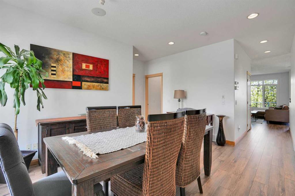 6 Discovery Woods Villas SW, A2323139, Alberta,