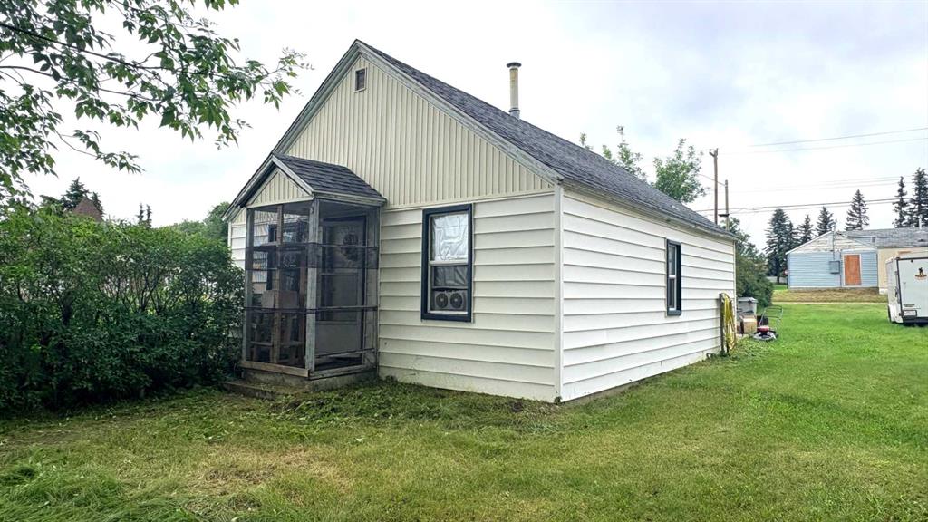 602 5 Avenue , A2323155, Alberta,