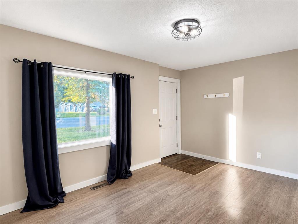 Third View of 9321 104 Avenue , Hillside, Grande Prairie, Alberta, T8V 1C8