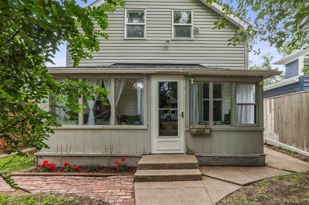 405 12B Street N, A2323222, Alberta,
