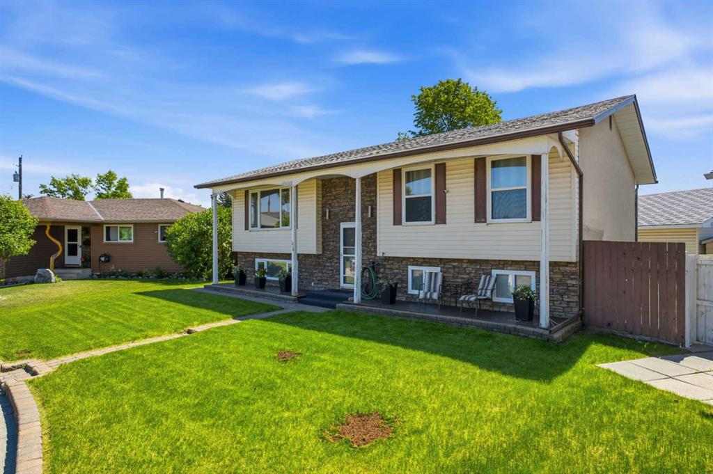 Fourth View of 1016 Pensdale Crescent SE, Penbrooke Meadows, Calgary, Alberta, T2A 2G1
