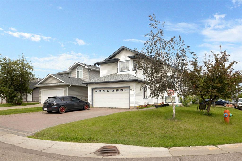 227 Warren Road , A2323409, Alberta,
