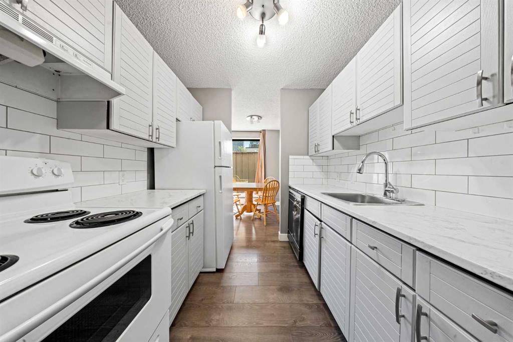 Fifth View of 202, 718 12 Avenue SW, Beltline, Calgary, Alberta, T2R 0H7