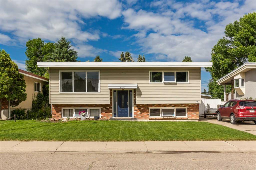 1210 24 Street N, A2323480, Alberta,