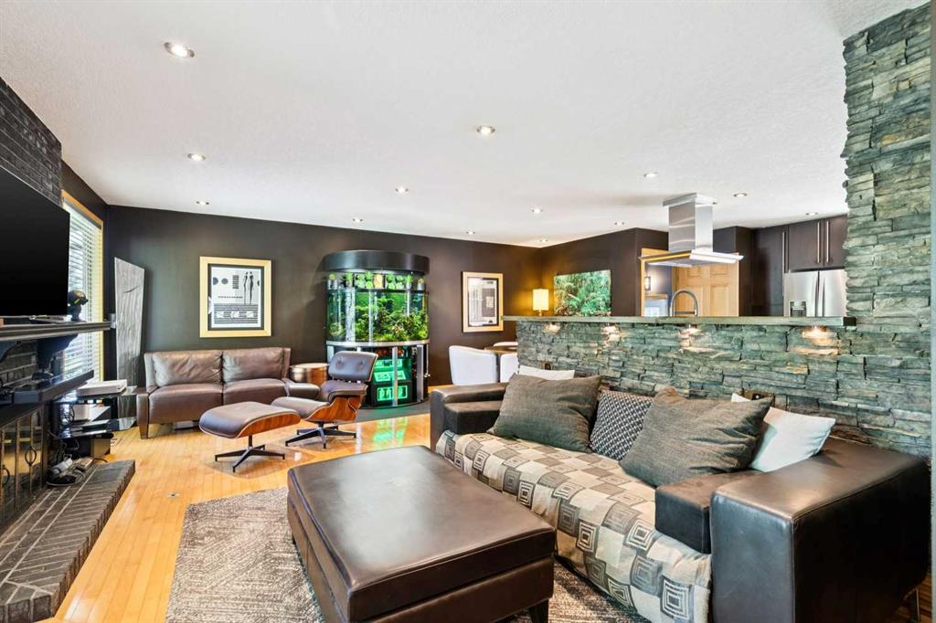 Fifth View of 10220 Brookpark Boulevard SW, Braeside, Calgary, Alberta, T2W 2P7