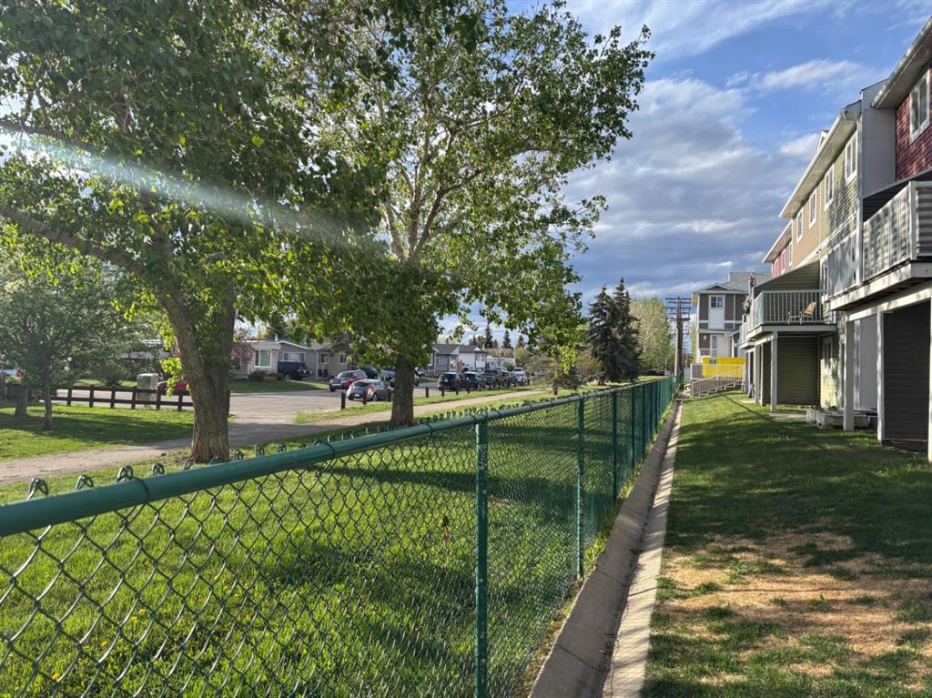 Third View of 602, 800 Yankee Valley Boulevard SE, Yankee Valley Crossing, Airdrie, Alberta, T4A 2L3