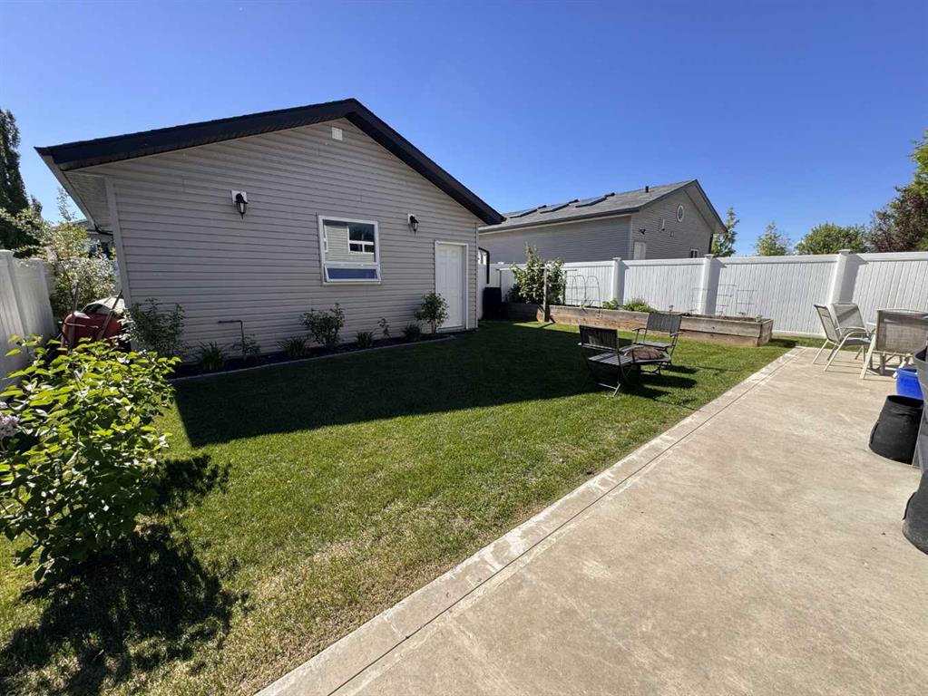 Fifth View of 135 Stephenson Crescent , Sunnybrook South, Red Deer, Alberta, T4R 0L6