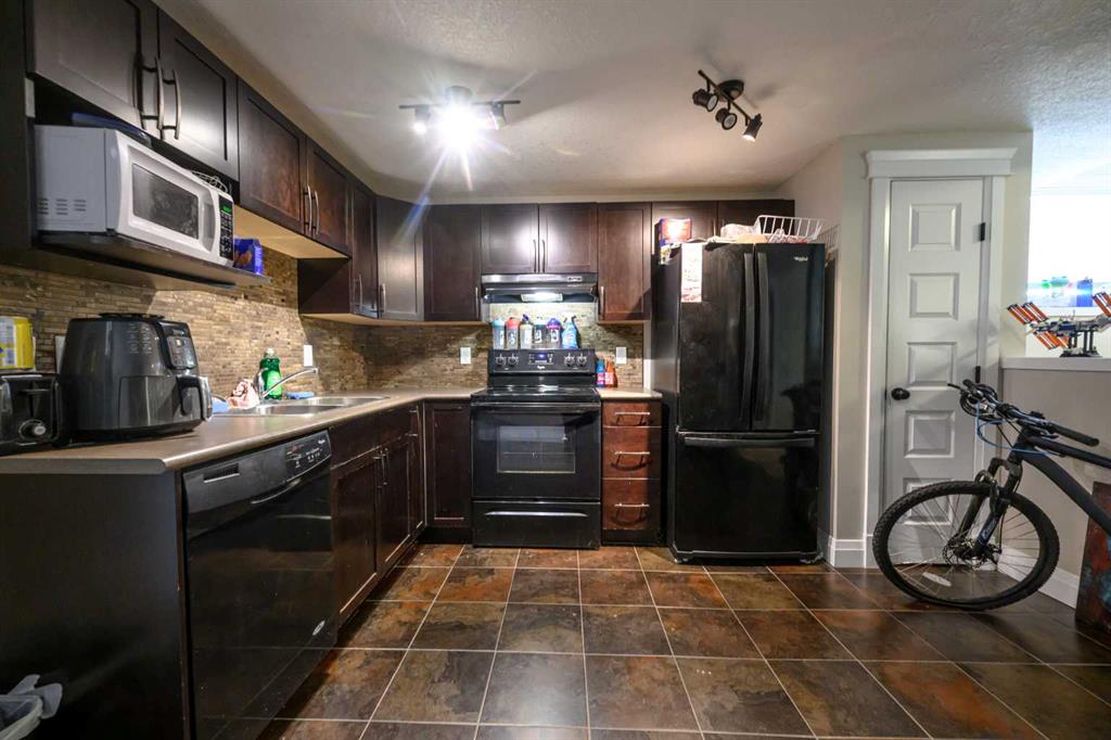 Fifth View of A & B, 9302 100 Avenue , Hillside, Grande Prairie, Alberta, T8V0S7