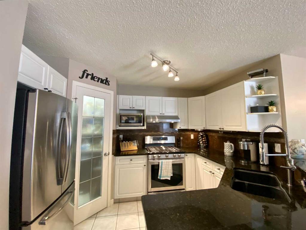Fourth View of 10 Elgin Drive SE, McKenzie Towne, Calgary, Alberta, T2Z 3Y7