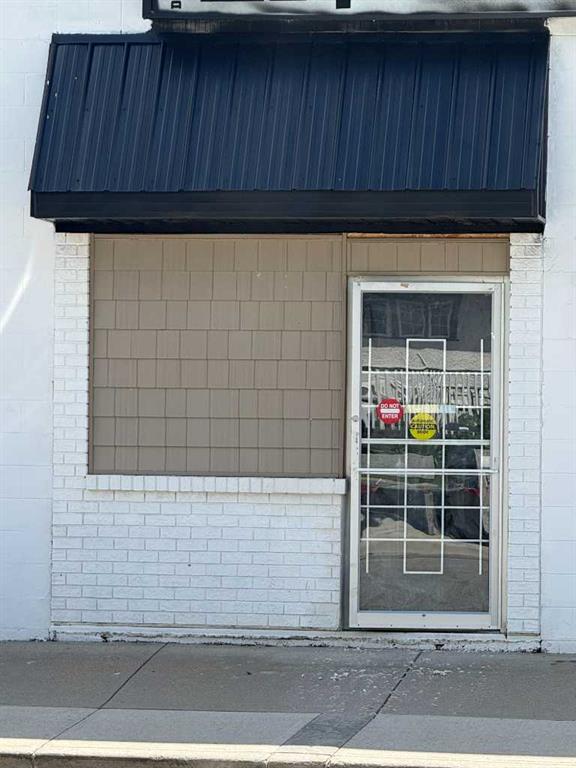 Third View of 1B, 215 2 Avenue , Lakewood, Strathmore, Alberta, T1P1M4