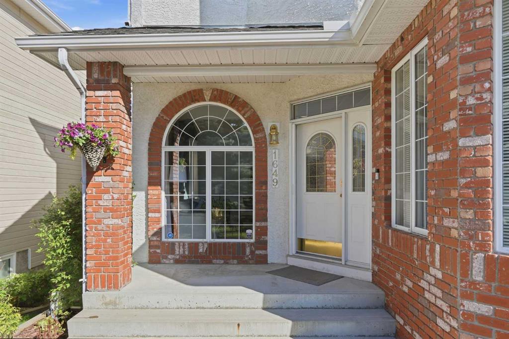 Third View of 1649 Evergreen Hill SW, Evergreen, Calgary, Alberta, T2Y 3B6